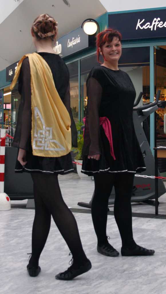 Girls Duo
