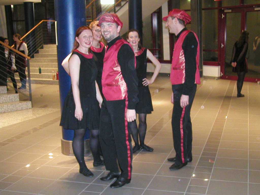 fr&ouml;hliche Truppe