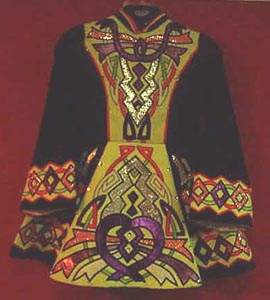 Kleid 323, Vorderseite
