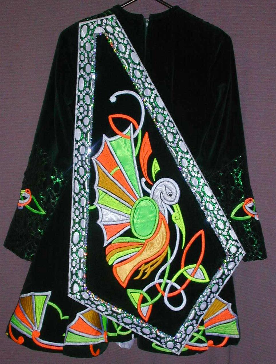 Tanzkleid in eher klassischem Stil, Vorderseite, 2002