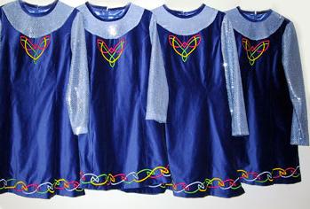 Showkostüme, Vorderseite, 2003