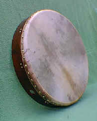 Bodhr&aacute;n, Oberseite
