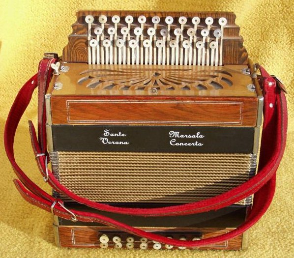 chromatisches Knopfakkordeon